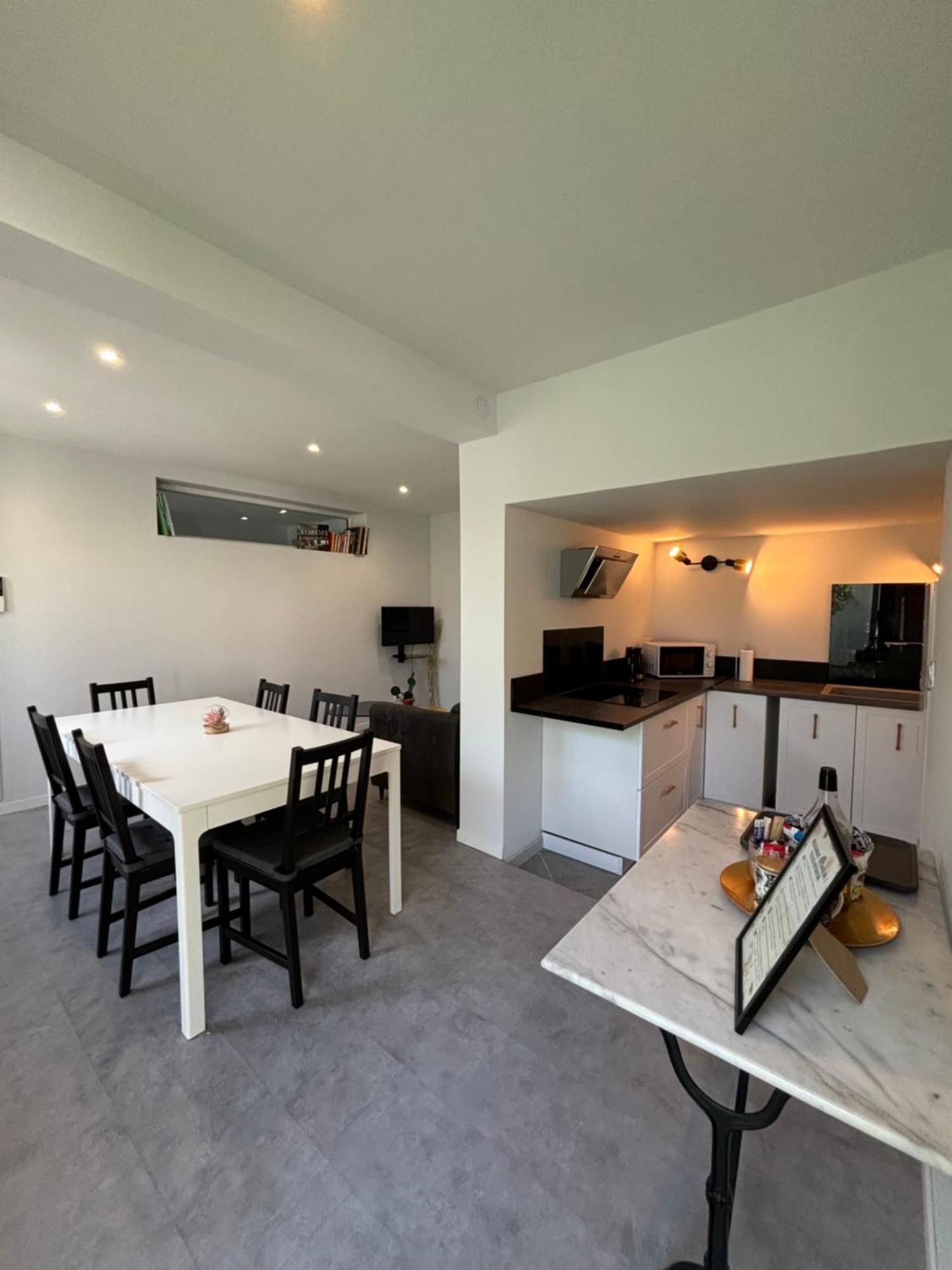 Chez Oma I 1 Appartement Independant Opi I 3 Chambres Privatives Avec Salle D Eau Et Salon Commun Cuisine Commune Wc Commun Patio Commun Aviñón Exterior foto